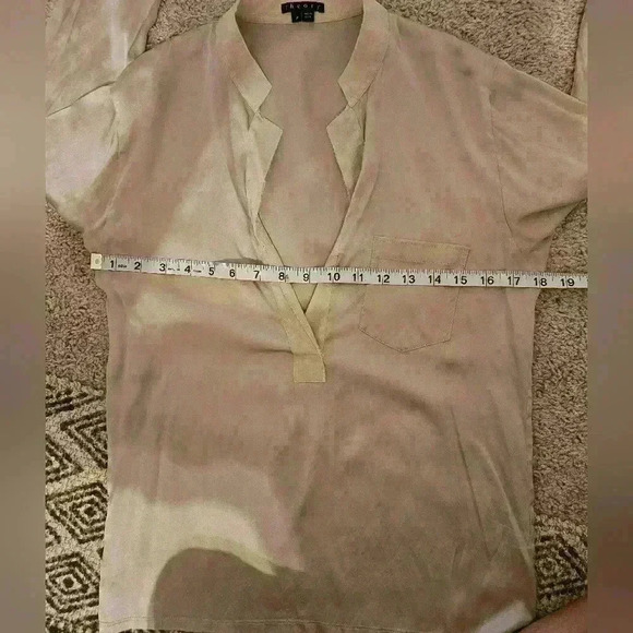 Theory Women Gold Silk/ Spandex Long Sleeve Top with Suede like collar Size P - Picture 6 of 7